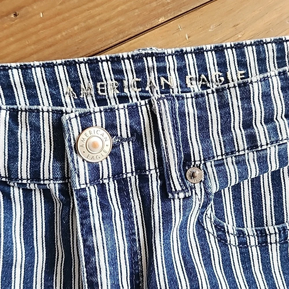 American Eagle Next Level Stretch Striped Shorts - 6